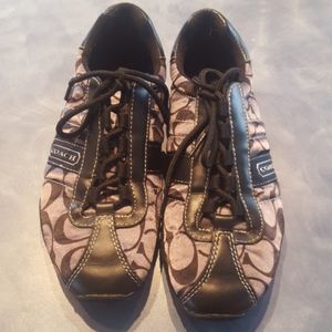 COACH SNEAKERS SIZE 5